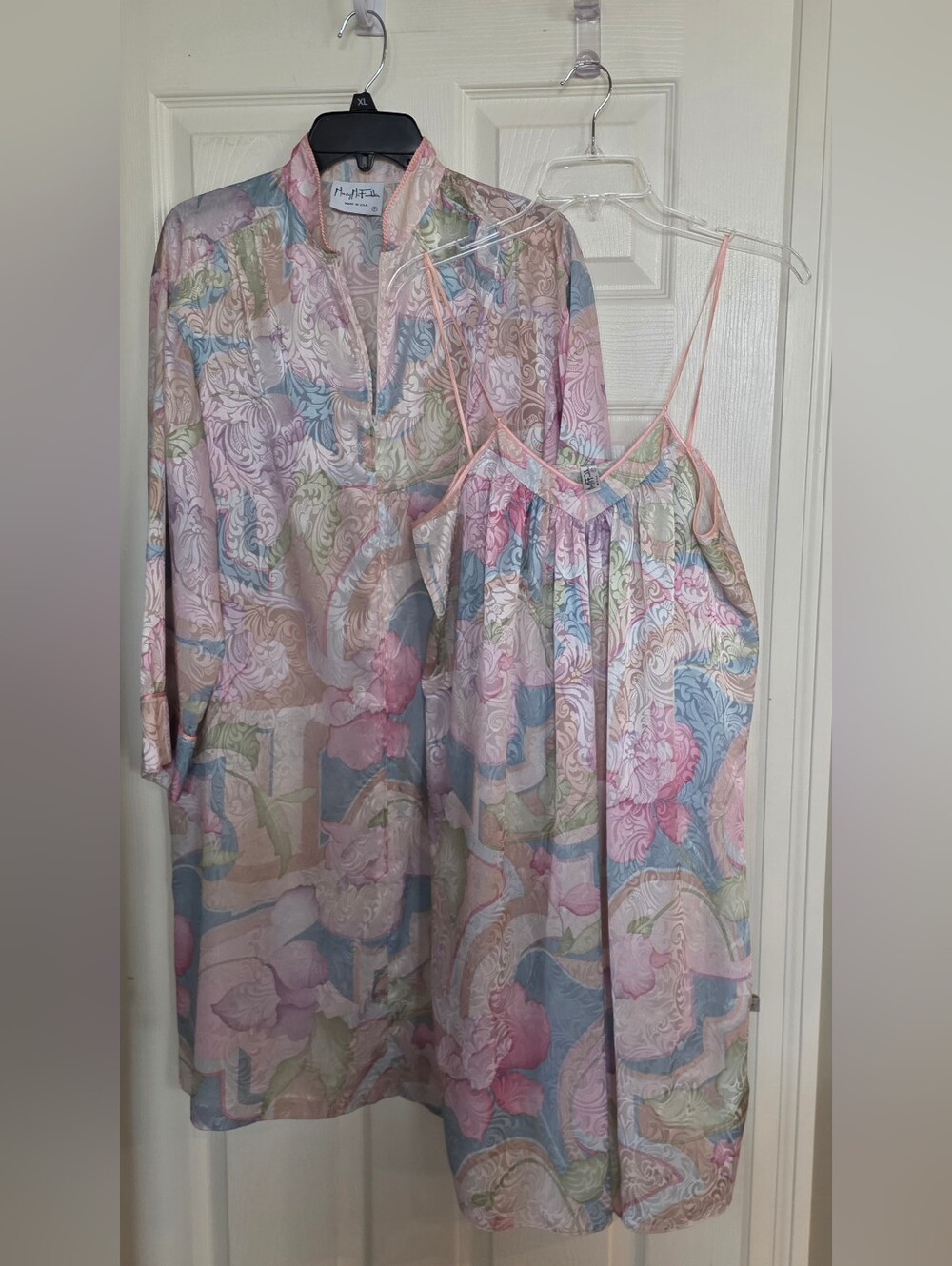Mary McFsdden Satin Pastel Floral Gown Robe Set Medium